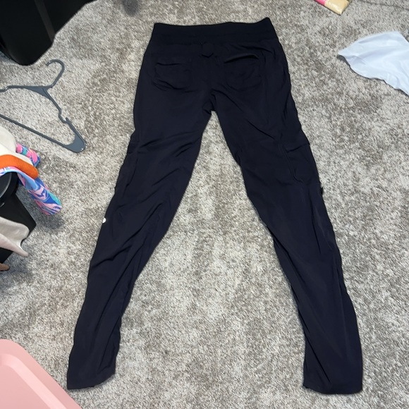 Lululemon Yoga Camp Pant Black Size 4? RARE - Picture 3 of 12
